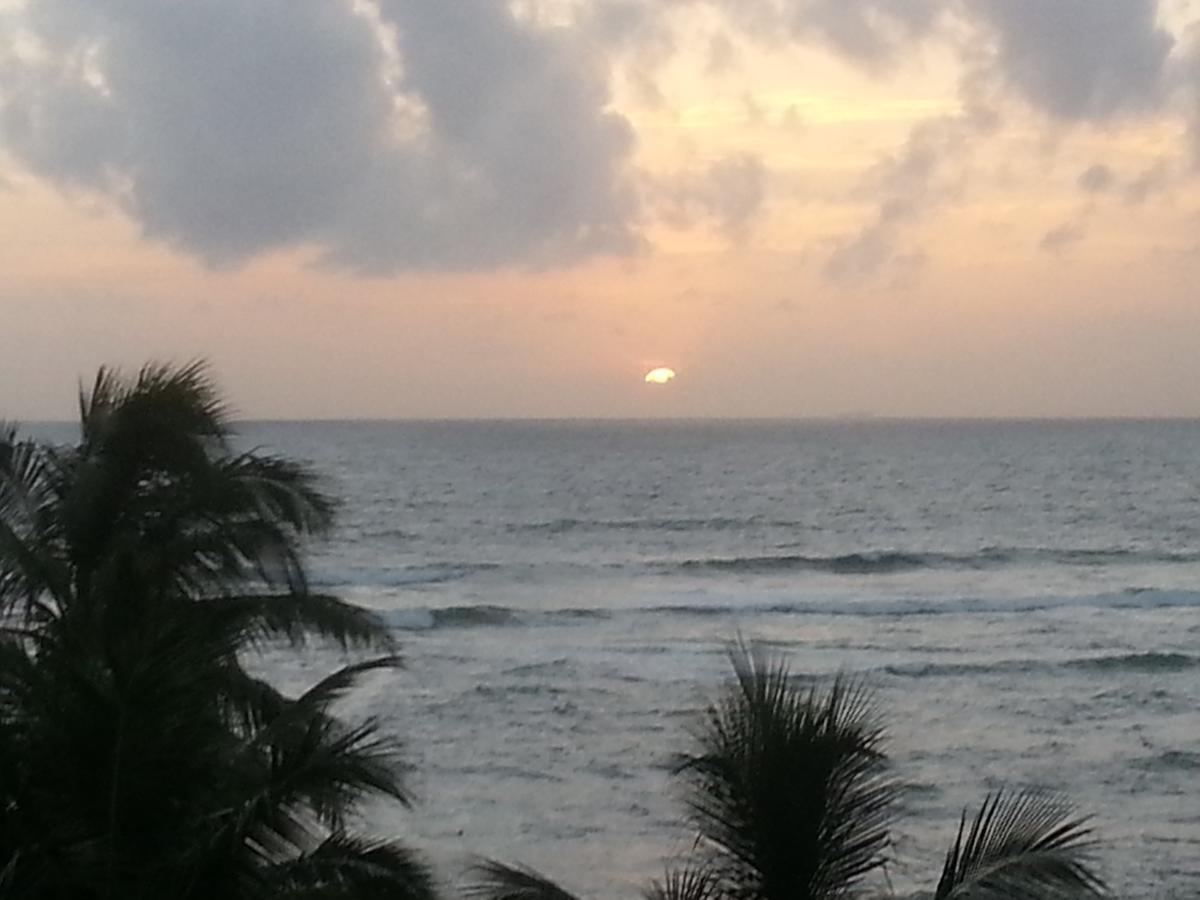 Shantha Surf Villa Weligama Bagian luar foto