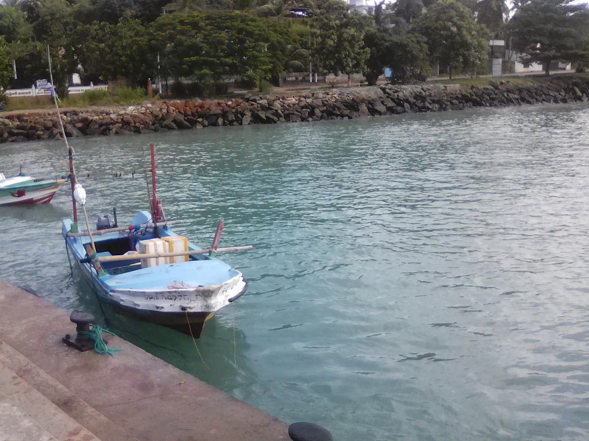 Shantha Surf Villa Weligama Bagian luar foto